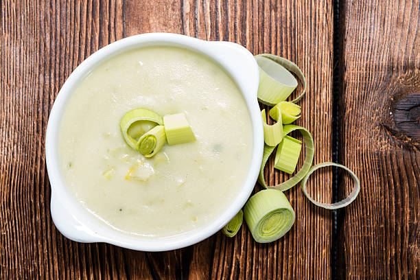 leek soup - potato leek soup stock pictures, royalty-free photos & images